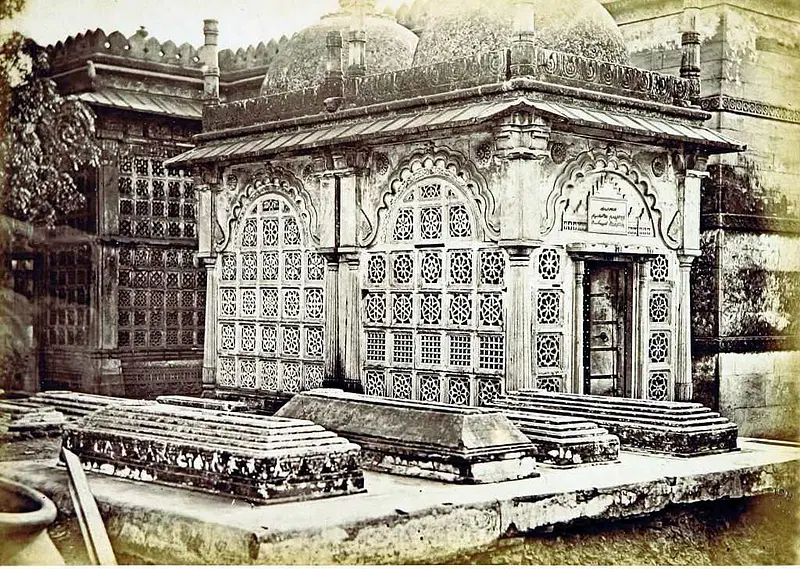 https://avathioutdoors.gumlet.io/travelGuide/dev/ahmedabad_P3078.jpg