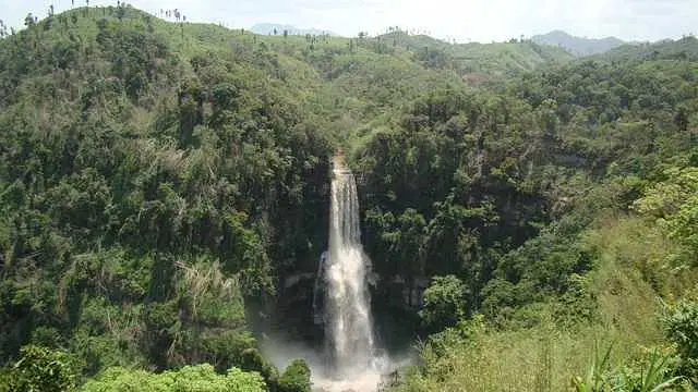https://avathioutdoors.gumlet.io/travelGuide/dev/aizawl_P1901.jpg