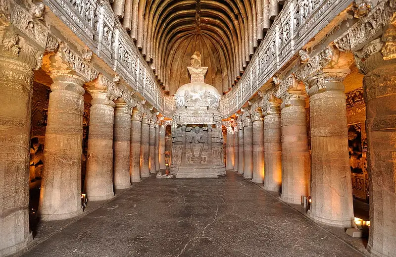 https://avathioutdoors.gumlet.io/travelGuide/dev/ajanta-and-ellora-caves_P4961.jpg