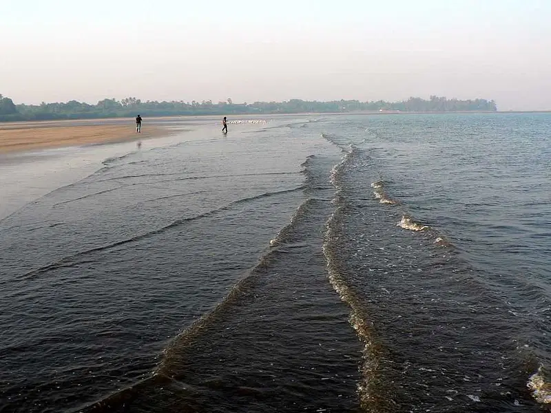 https://avathioutdoors.gumlet.io/travelGuide/dev/alibag_P2992.jpg