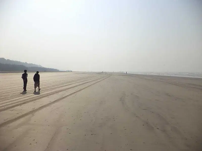 https://avathioutdoors.gumlet.io/travelGuide/dev/alibag_P5395.jpg