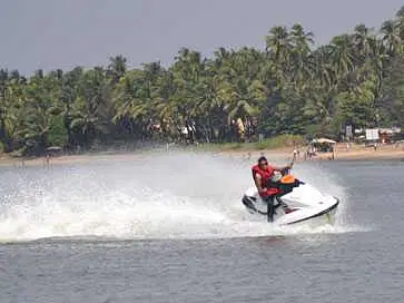 https://avathioutdoors.gumlet.io/travelGuide/dev/alibag_P7858.jpg