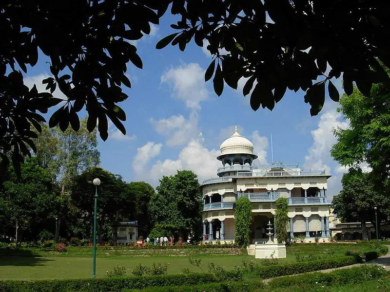 https://avathioutdoors.gumlet.io/travelGuide/dev/allahabad_P2622.jpg