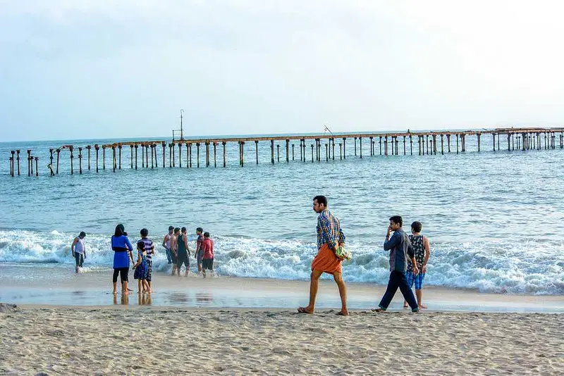 https://avathioutdoors.gumlet.io/travelGuide/dev/alleppey_P7274.jpg