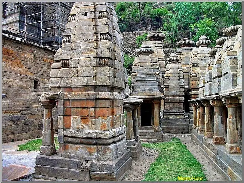https://avathioutdoors.gumlet.io/travelGuide/dev/almora55078.jpg
