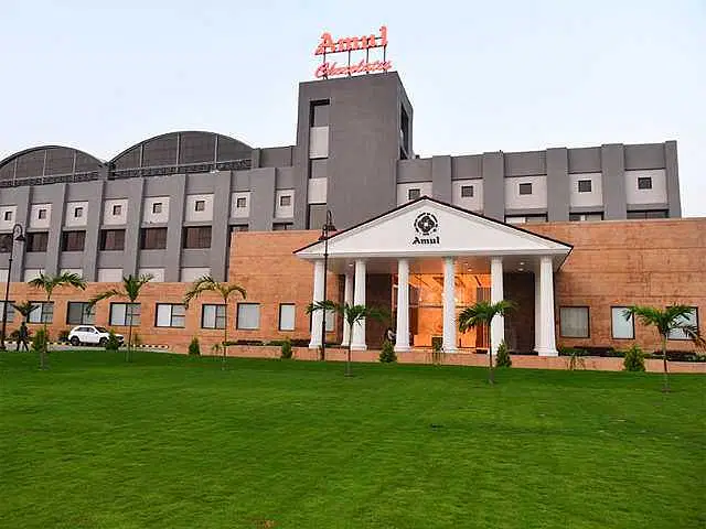 https://avathioutdoors.gumlet.io/travelGuide/dev/anand_P1990.jpg