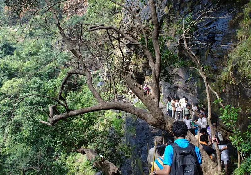 https://avathioutdoors.gumlet.io/travelGuide/dev/anantapur_P3328.jpg