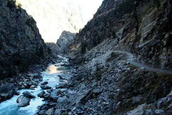 https://avathioutdoors.gumlet.io/travelGuide/dev/auli73175.jpg