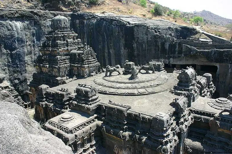 https://avathioutdoors.gumlet.io/travelGuide/dev/aurangabad_P8707.jpg