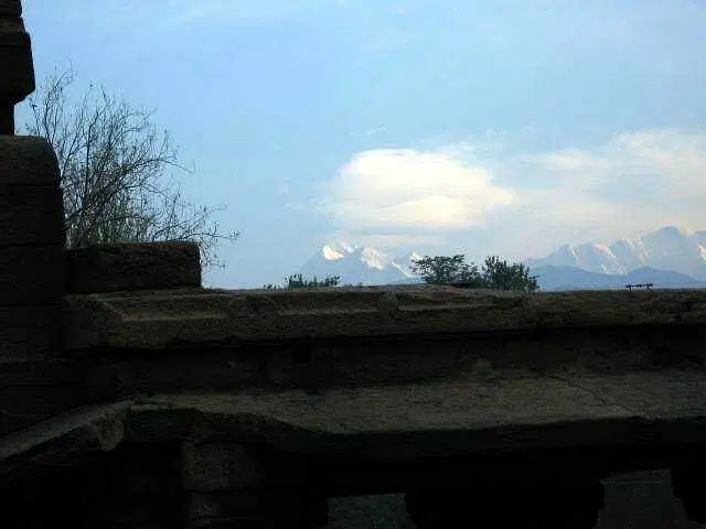 https://avathioutdoors.gumlet.io/travelGuide/dev/bageshwar_P6331.jpg