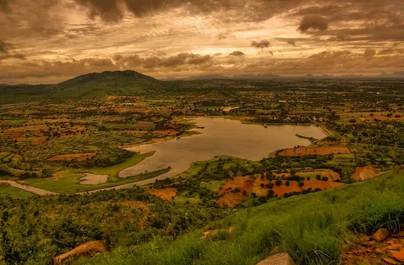 https://avathioutdoors.gumlet.io/travelGuide/dev/bangalore_P3625.jpg