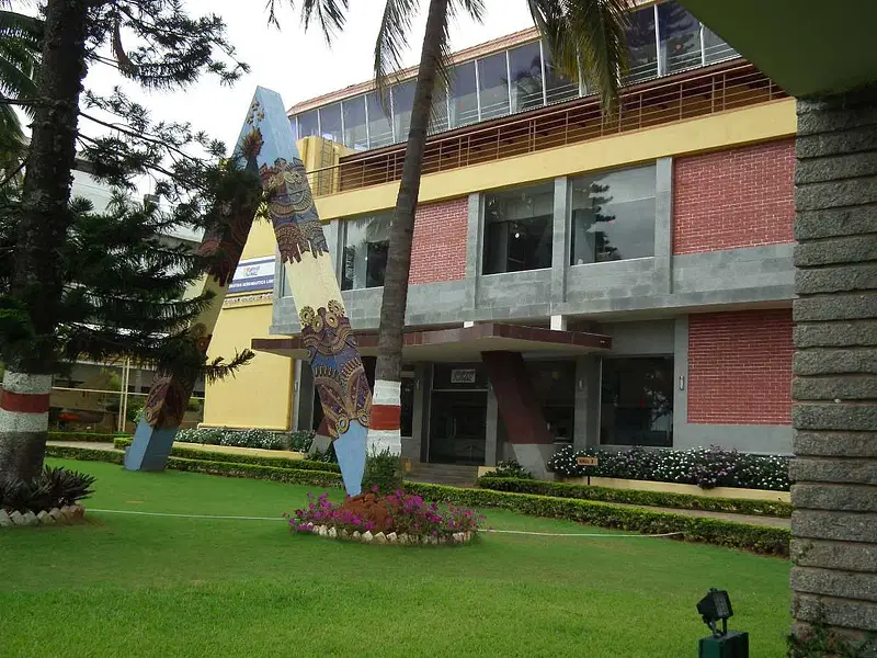 https://avathioutdoors.gumlet.io/travelGuide/dev/bangalore_P5355.jpg