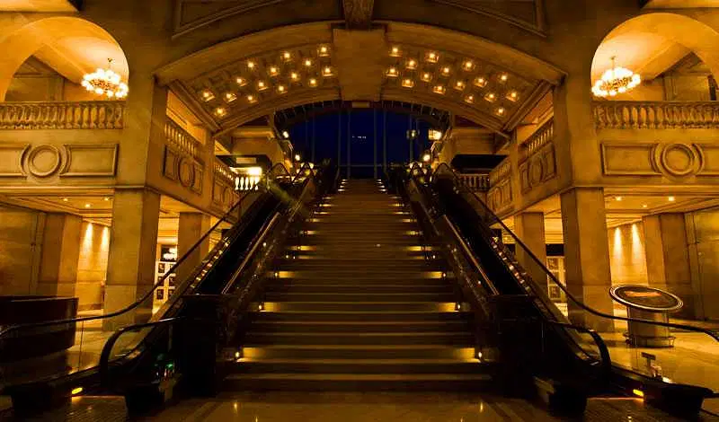 https://avathioutdoors.gumlet.io/travelGuide/dev/bangalore_P6404.jpg