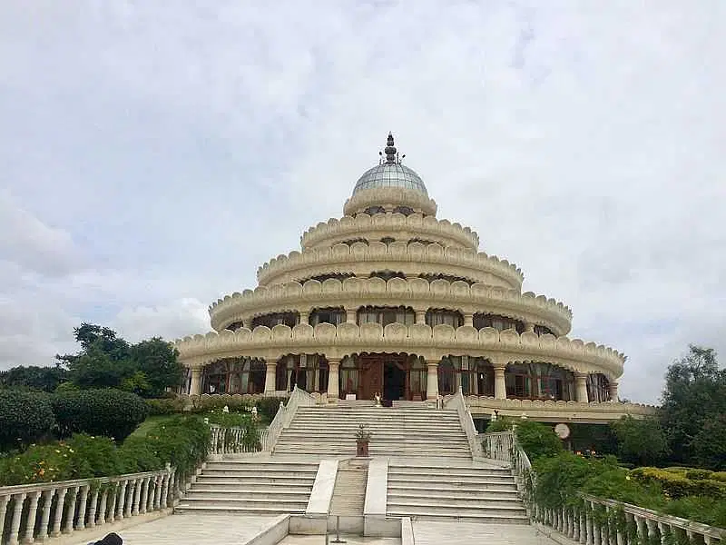 https://avathioutdoors.gumlet.io/travelGuide/dev/bangalore_P6733.jpg