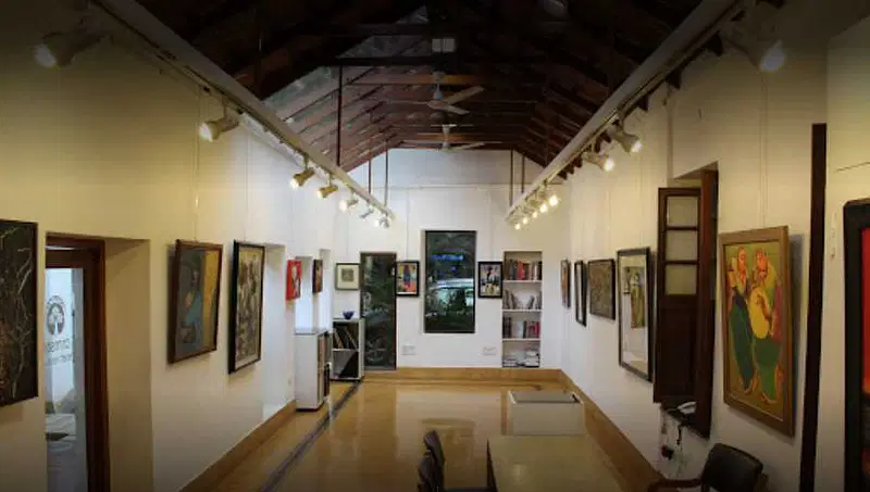 Visit Crimson Art Gallery