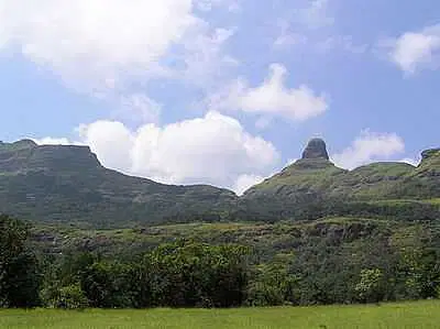 https://avathioutdoors.gumlet.io/travelGuide/dev/bhandardara14674.jpg