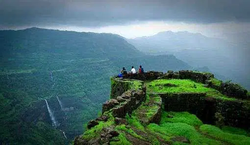 https://avathioutdoors.gumlet.io/travelGuide/dev/bharatpur_P3742.jpg