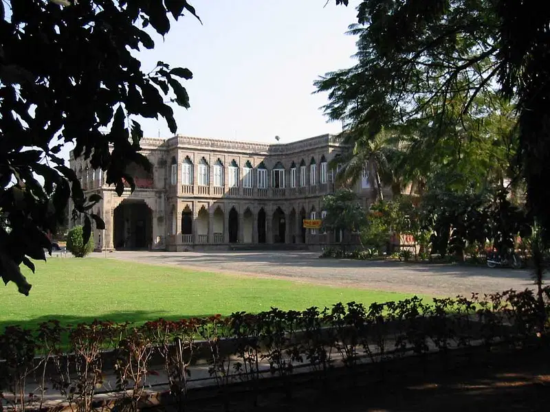 https://avathioutdoors.gumlet.io/travelGuide/dev/bhavnagar15995.jpg