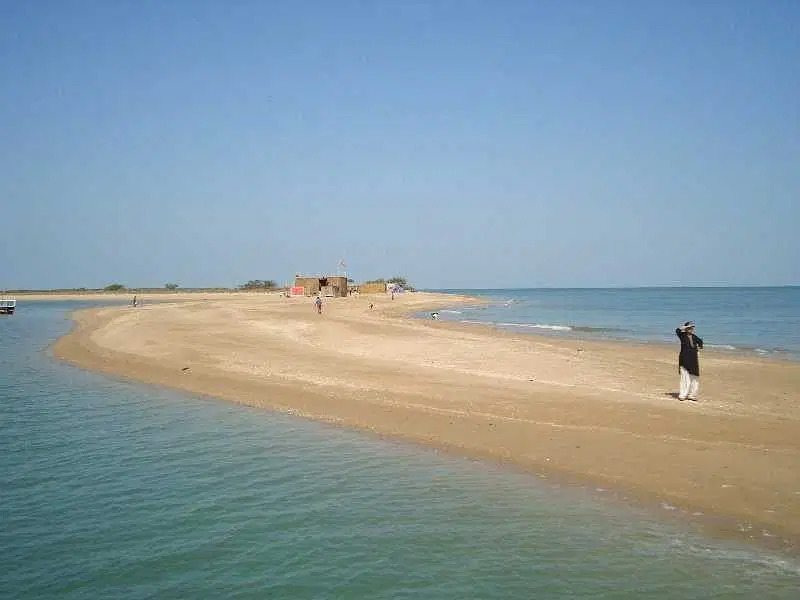 https://avathioutdoors.gumlet.io/travelGuide/dev/bhuj_P9170.jpg
