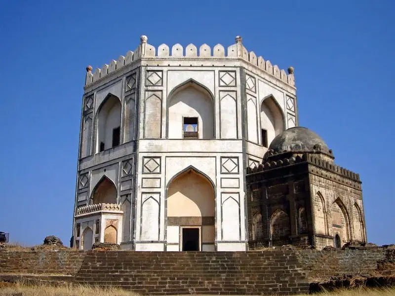 Visit Chaukhandi Tomb