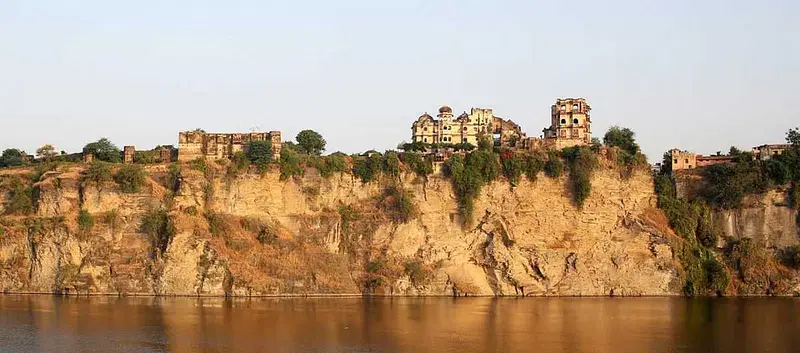 https://avathioutdoors.gumlet.io/travelGuide/dev/chittorgarh34405.jpg