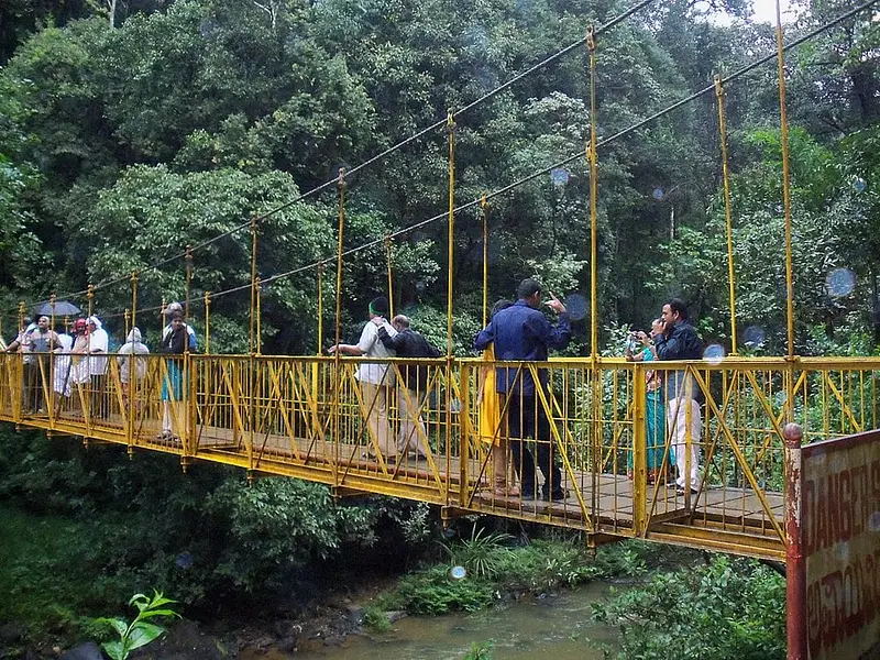 https://avathioutdoors.gumlet.io/travelGuide/dev/coorg_P5915.jpg