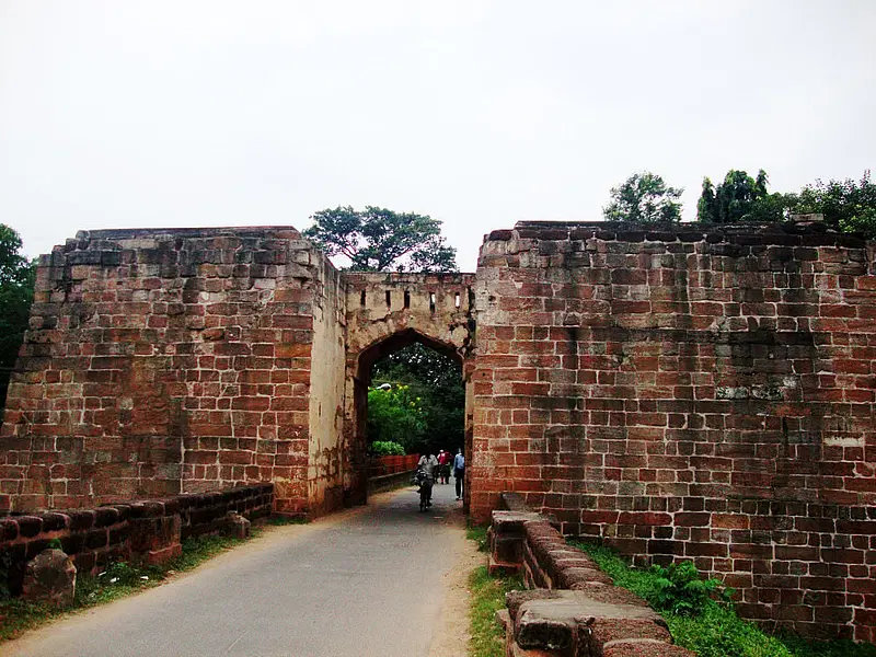 https://avathioutdoors.gumlet.io/travelGuide/dev/cuttack_P9247.jpg