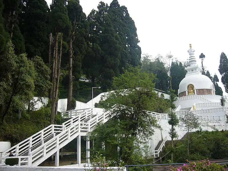 https://avathioutdoors.gumlet.io/travelGuide/dev/darjeeling_P3239.jpg