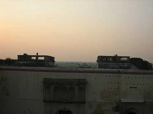 https://avathioutdoors.gumlet.io/travelGuide/dev/delhi_P6264.jpg