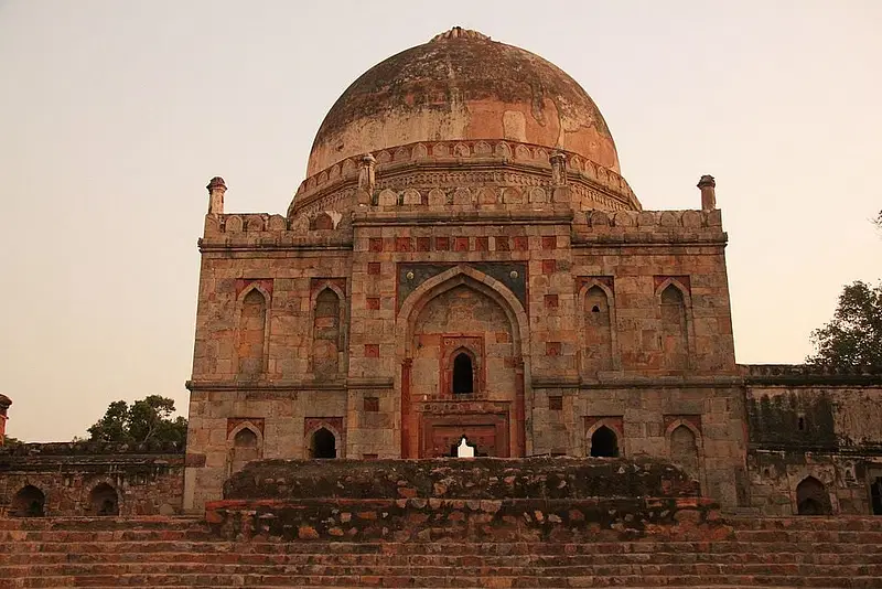 https://avathioutdoors.gumlet.io/travelGuide/dev/delhi_P7716.jpg