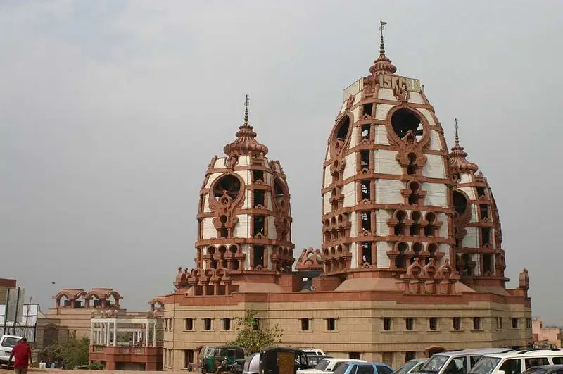 https://avathioutdoors.gumlet.io/travelGuide/dev/delhi_P9694.jpg