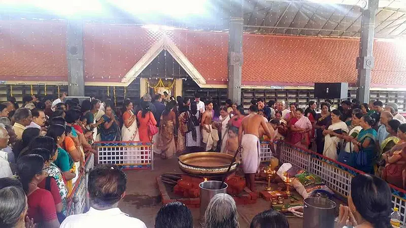 https://avathioutdoors.gumlet.io/travelGuide/dev/ernakulam32928.jpg