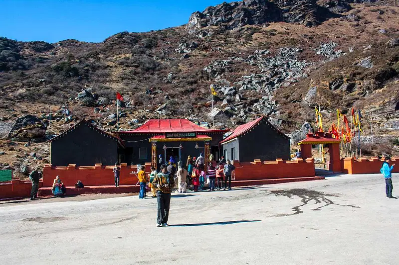 https://avathioutdoors.gumlet.io/travelGuide/dev/gangtok_P7530.jpg