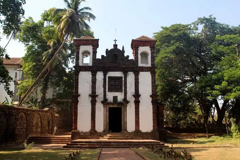https://avathioutdoors.gumlet.io/travelGuide/dev/goa_P9142.jpg