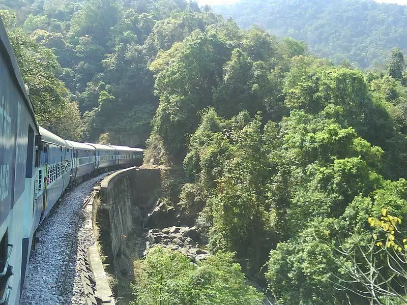 https://avathioutdoors.gumlet.io/travelGuide/dev/goa_P9817.jpg