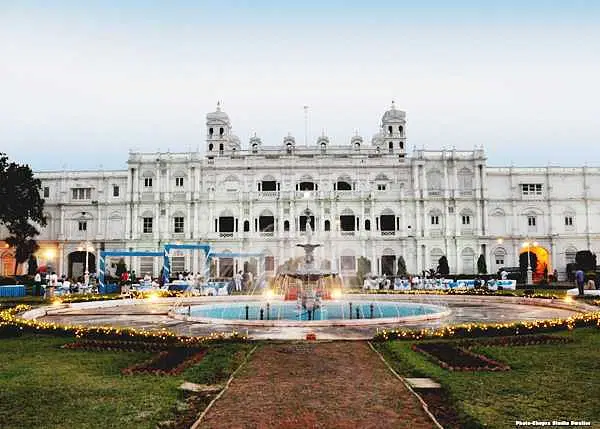 https://avathioutdoors.gumlet.io/travelGuide/dev/gwalior_P6081.jpg