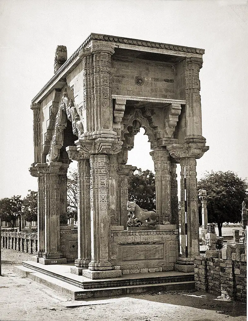 https://avathioutdoors.gumlet.io/travelGuide/dev/gwalior_P6294.jpg