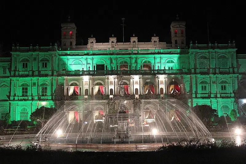 https://avathioutdoors.gumlet.io/travelGuide/dev/gwalior_P8704.jpg