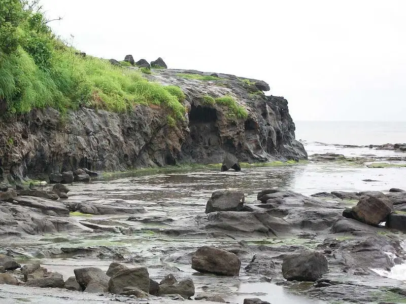https://avathioutdoors.gumlet.io/travelGuide/dev/harihareshwar84099.jpg