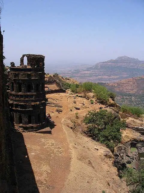 https://avathioutdoors.gumlet.io/travelGuide/dev/harihareshwar94580.jpg