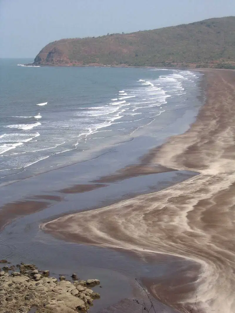 https://avathioutdoors.gumlet.io/travelGuide/dev/harihareshwar_P6826.jpg