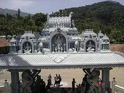 https://avathioutdoors.gumlet.io/travelGuide/dev/horanadu71250.jpg
