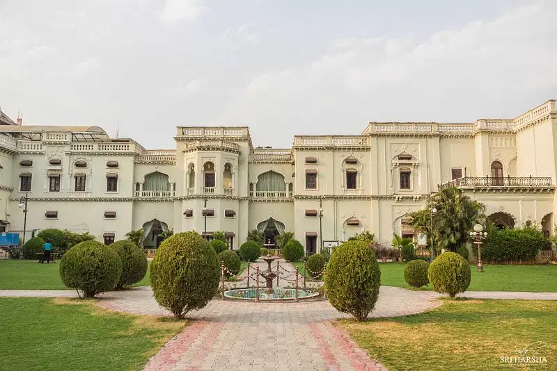 https://avathioutdoors.gumlet.io/travelGuide/dev/hyderabad_P1408.jpg