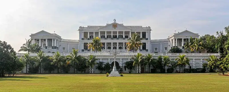 https://avathioutdoors.gumlet.io/travelGuide/dev/hyderabad_P1617.jpg