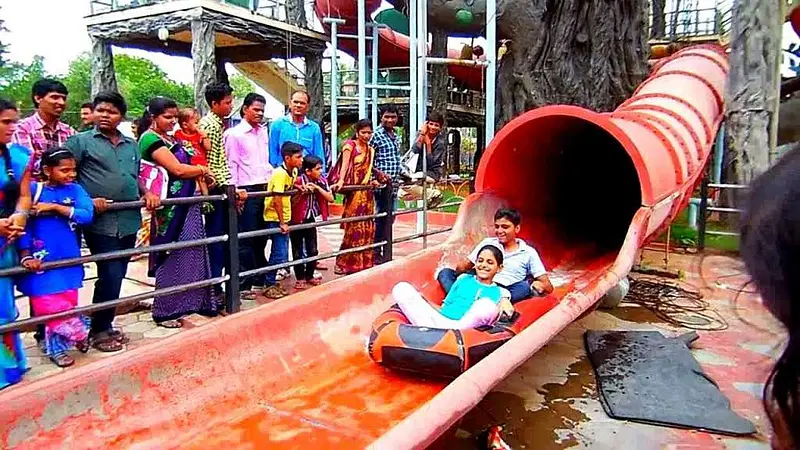 https://avathioutdoors.gumlet.io/travelGuide/dev/hyderabad_P4880.jpg