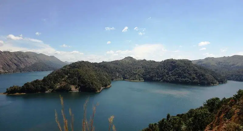 https://avathioutdoors.gumlet.io/travelGuide/dev/idukki91328.jpg