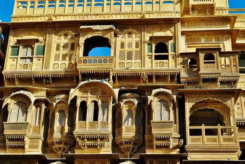 https://avathioutdoors.gumlet.io/travelGuide/dev/jaisalmer74026.jpg