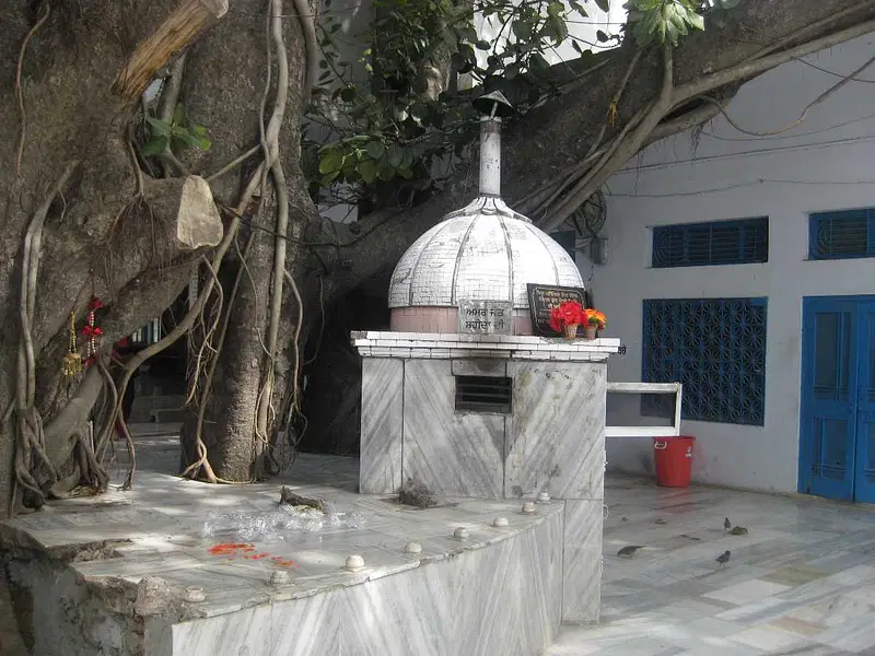 https://avathioutdoors.gumlet.io/travelGuide/dev/jalandhar86723.jpg