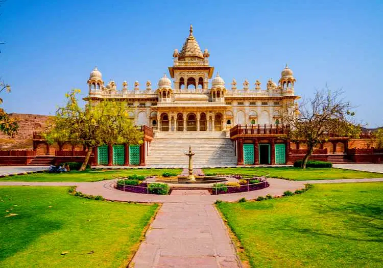 https://avathioutdoors.gumlet.io/travelGuide/dev/jodhpur99660.jpg