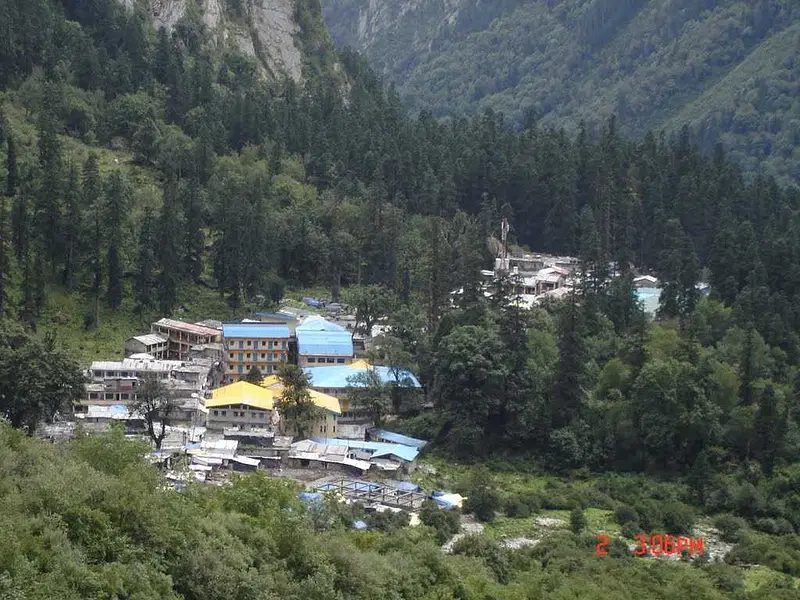 https://avathioutdoors.gumlet.io/travelGuide/dev/joshimath_P7502.jpg